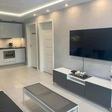 Modern 24h Apartament Old Town Apartment *