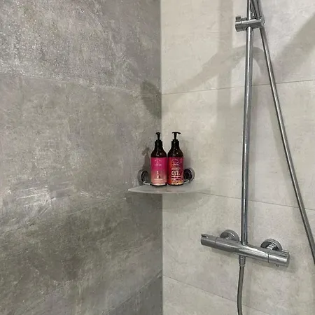 Modern 24h Apartament Old Town Apartment *